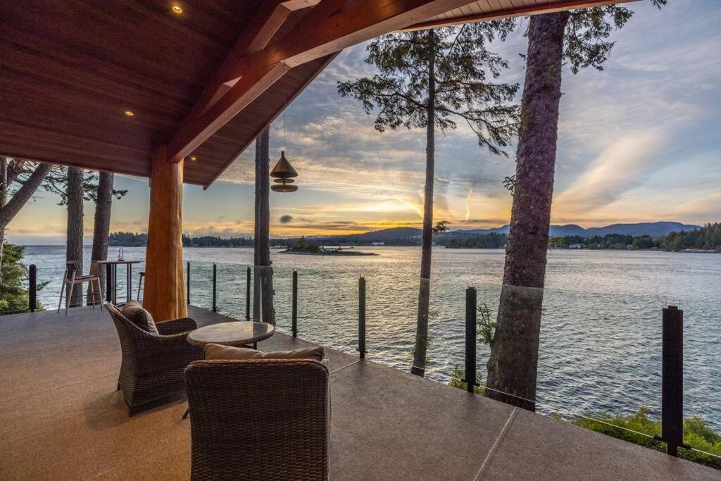 Kingfisher Manor Villa Sooke Exterior photo
