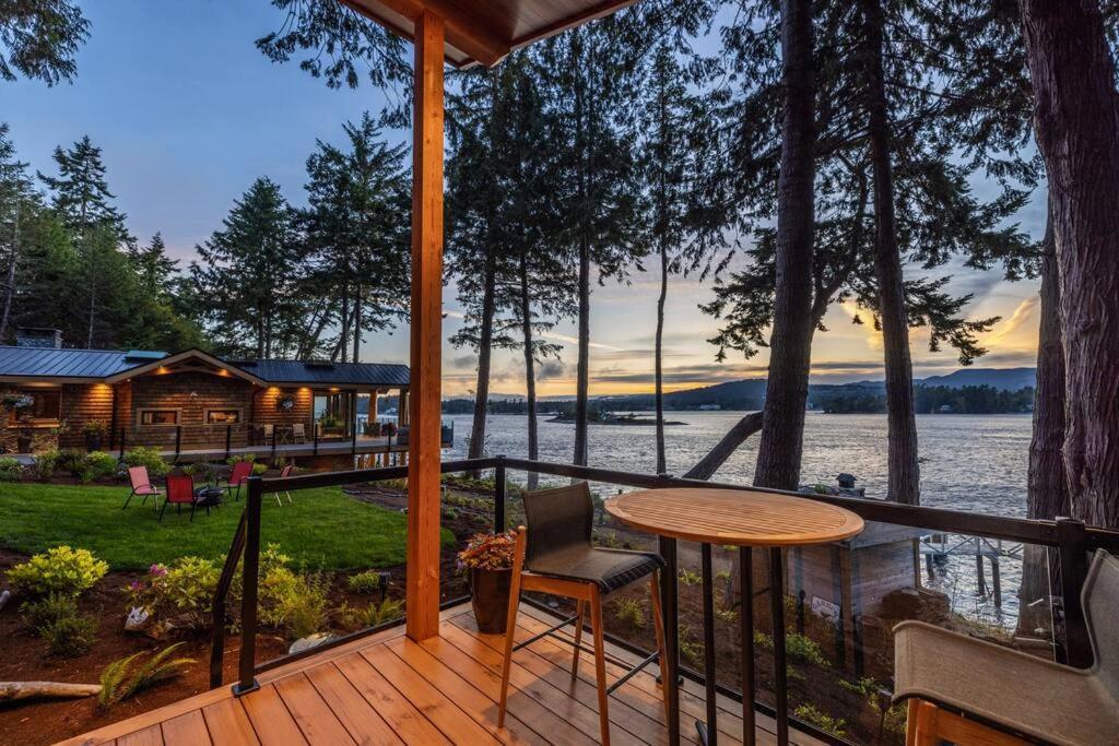 Kingfisher Manor Villa Sooke Exterior photo